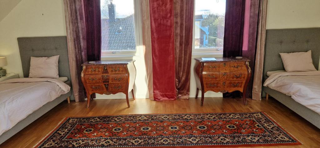 Lila rummet - Rum i familjärt boende, 1 tr upp - Sängkläder och handdukar ingår, Färjestaden