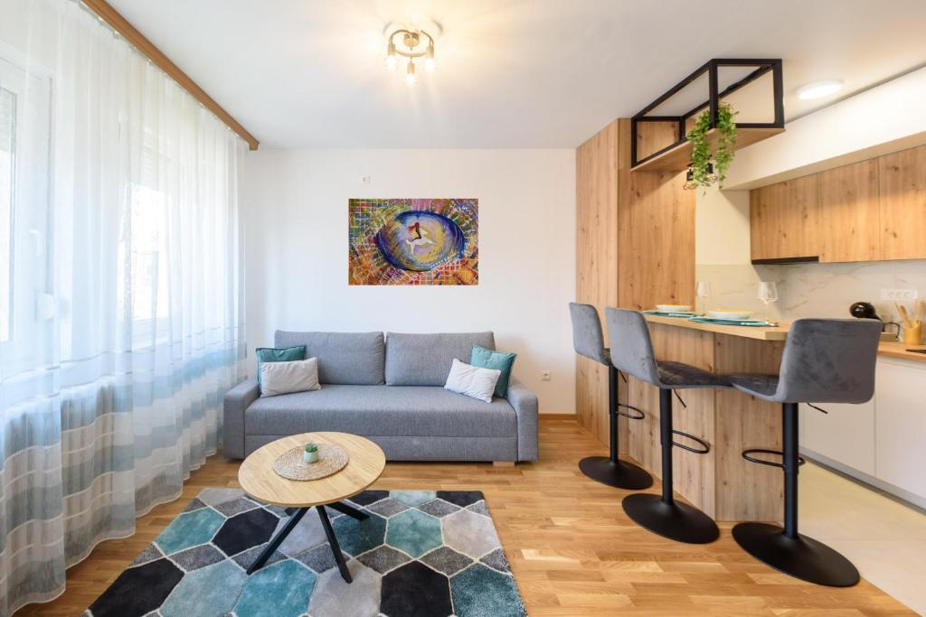 Bright & Modern Apt - CityCenter - 2