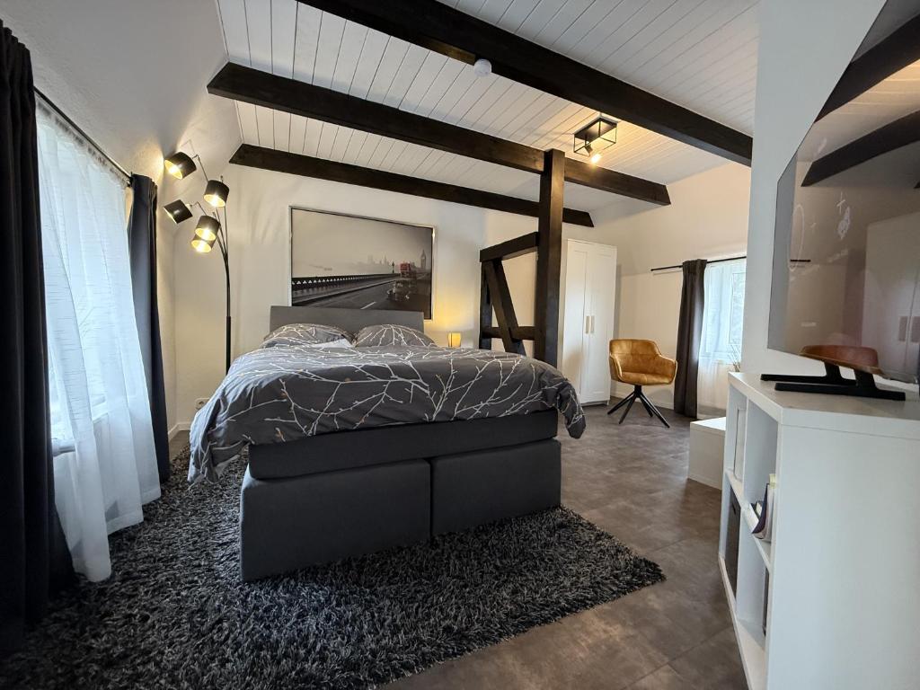 Fachwerkhaus mit 2 getrennten Schlafzimmern, Wohnzimmer und Küche, Bückeburg