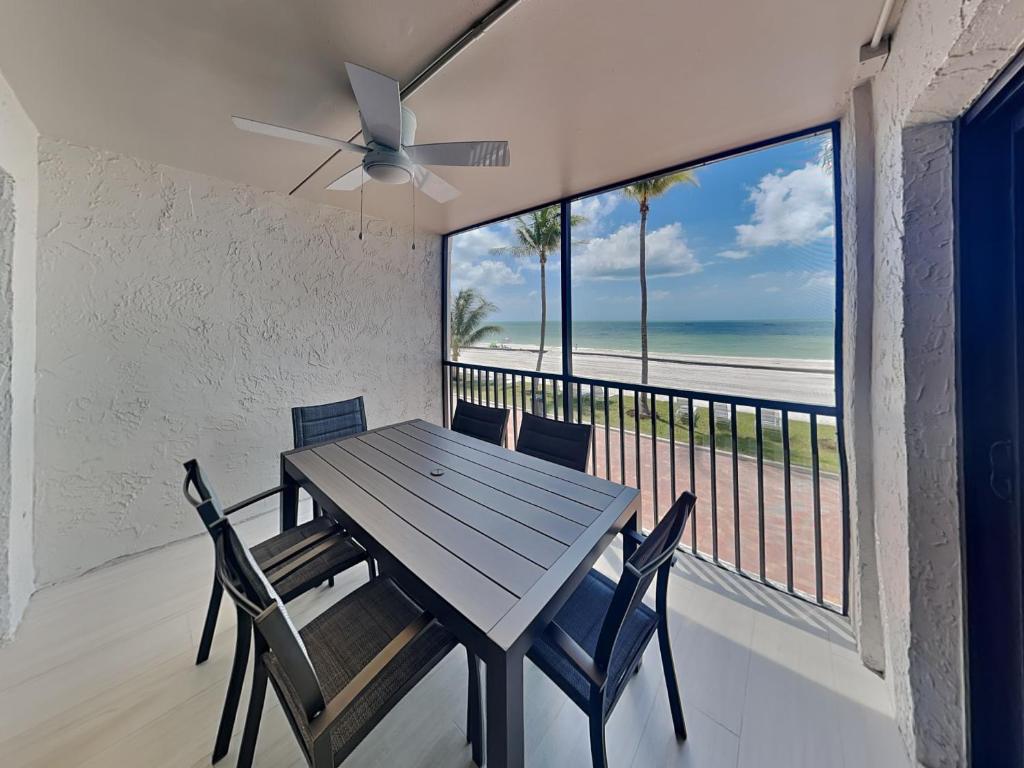 Seaside 107, Fort Myers Beach