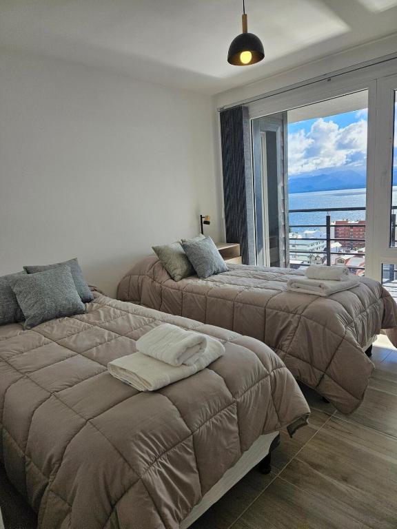 Departamento con vista al lago hasta 6 pasajeros - 2