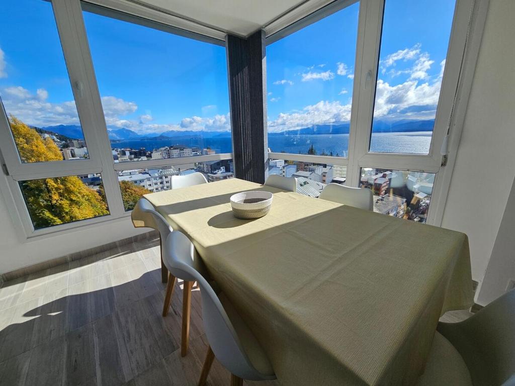 Departamento con vista al lago hasta 6 pasajeros - 4