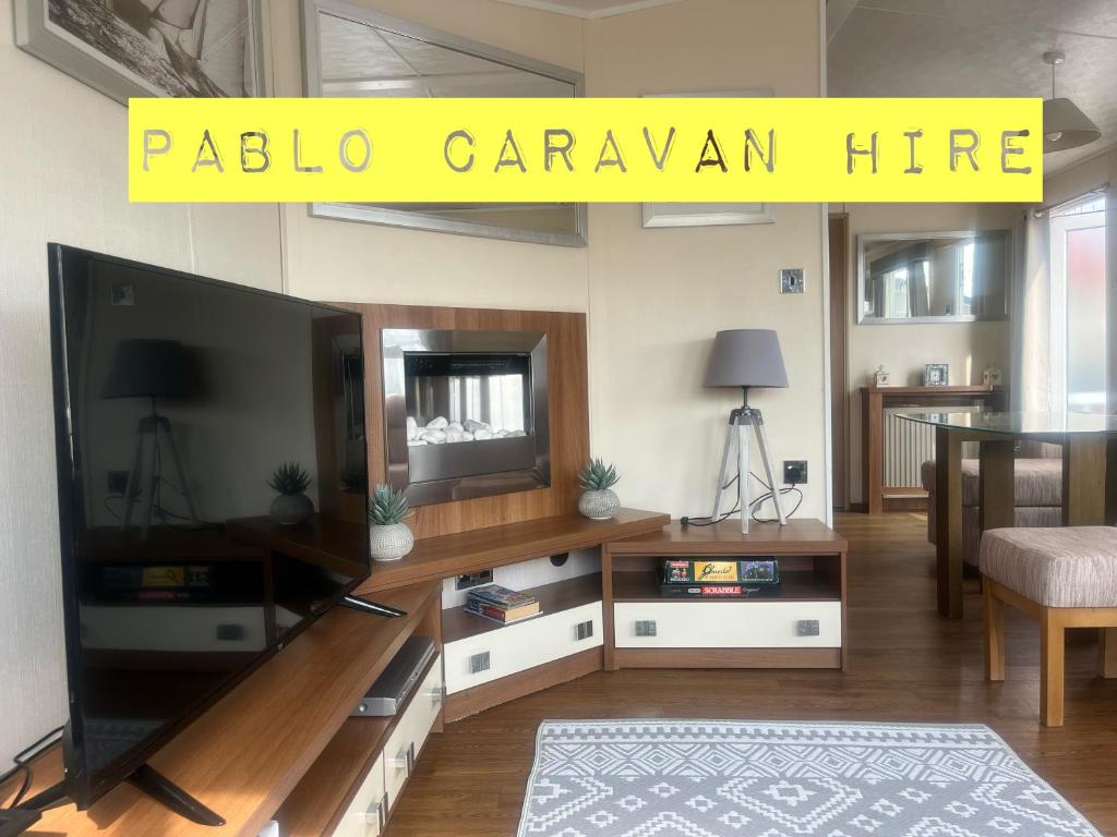3 Bedroom 8 Berth Caravan, Towyn photo 8