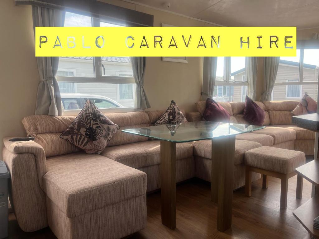 3 Bedroom 8 Berth Caravan, Towyn photo 5