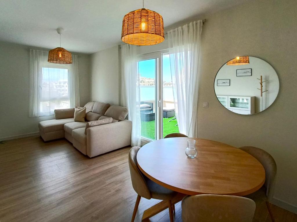 Atenas Suite, 2 Hab, terraza, piscina y playa a 3 min - 5