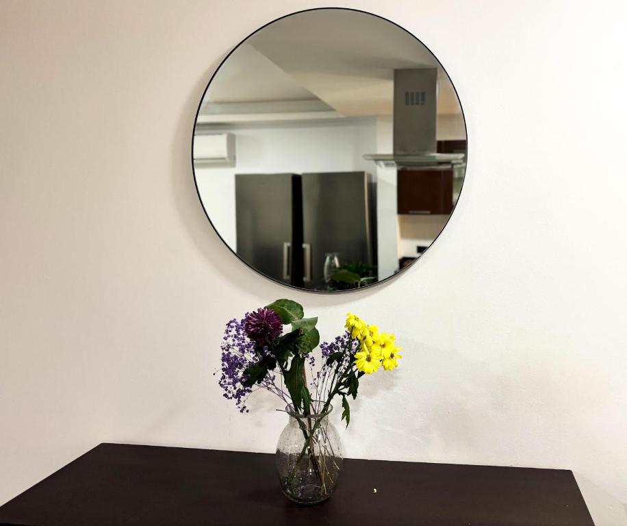 Queen Gate 4, Is-Swieqi