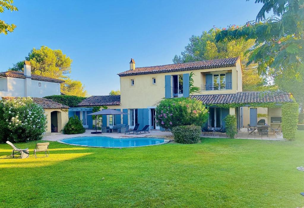 Villa-Provence-Pont-Royal - 2