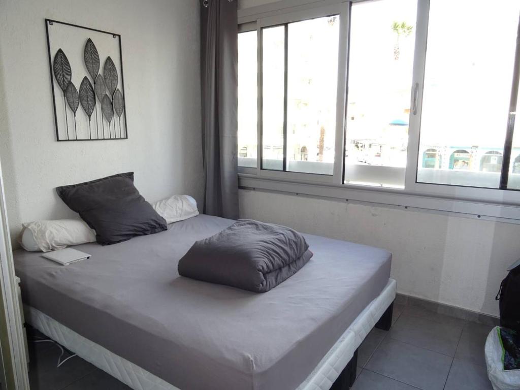 Studio central avec loggia et wifi - FR-1-833-21 - 3