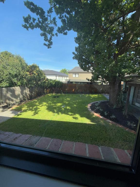 Clinker Lux in Balwyn North 4br Balwyn HS zone, Melbourne