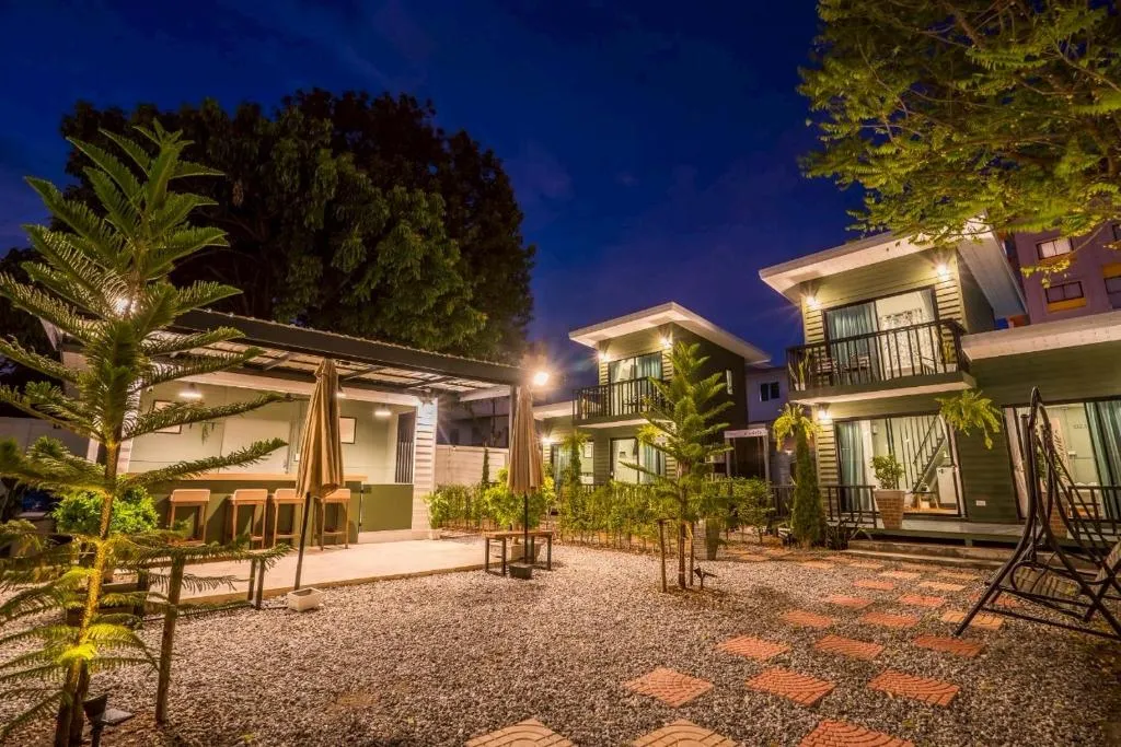 Green Garden House กรีนการ์เด้นเฮ้าส์ นครพนม, hotel in Nakhon Phanom