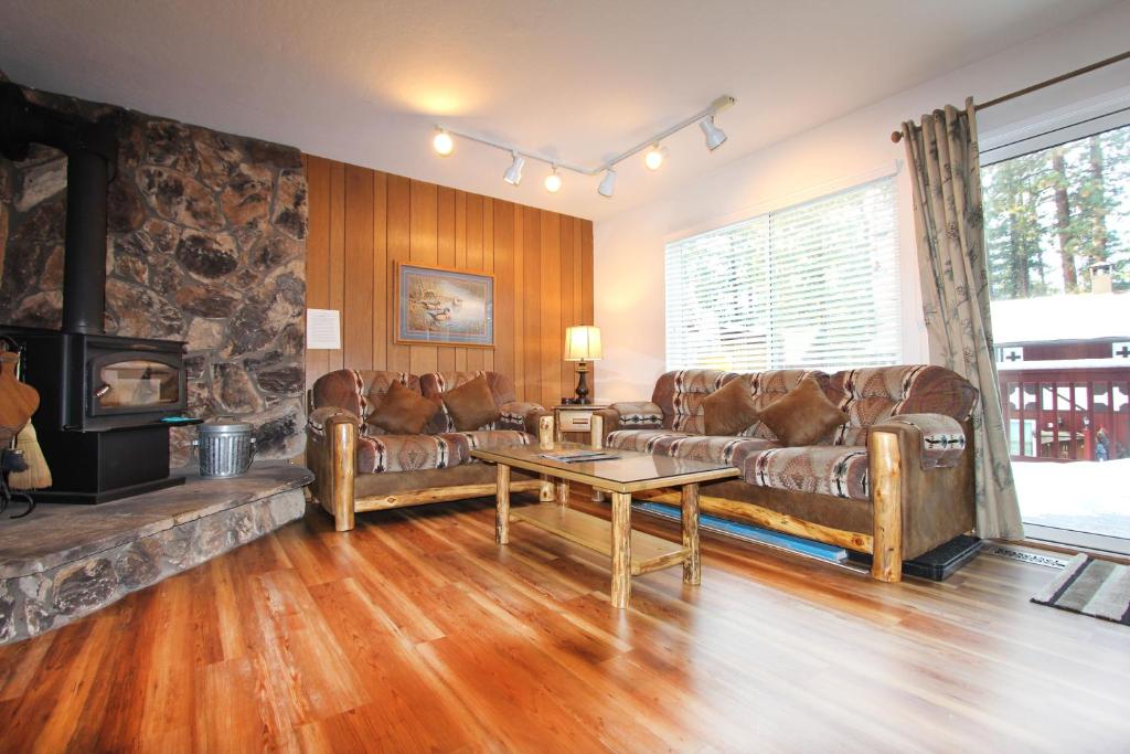 HCC0612 - Sitzmark Ski Condo townhouse, South Lake Tahoe