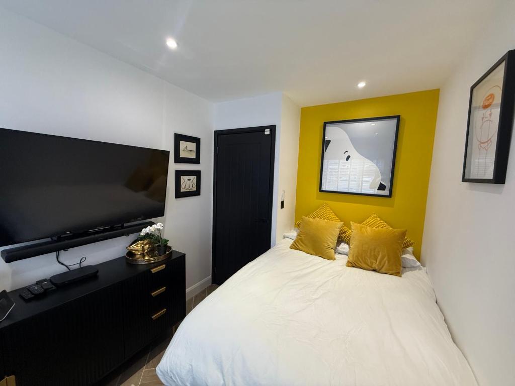 Room with private bathroom in Pocklington, Pocklington