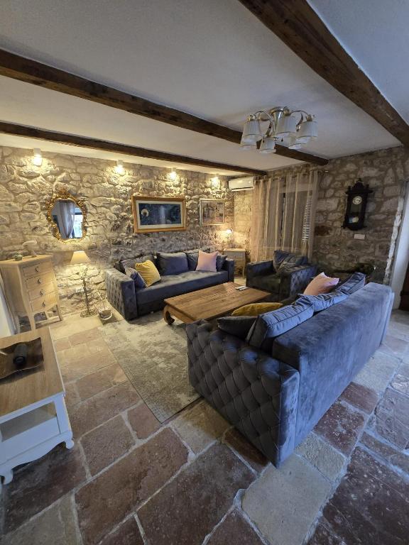 Villa Mara Lustica Bay Retreat near Kotor, Tivat - 3