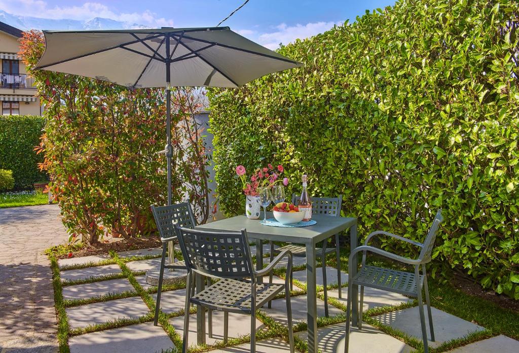 A STEP FROM THE LAKE, Dervio