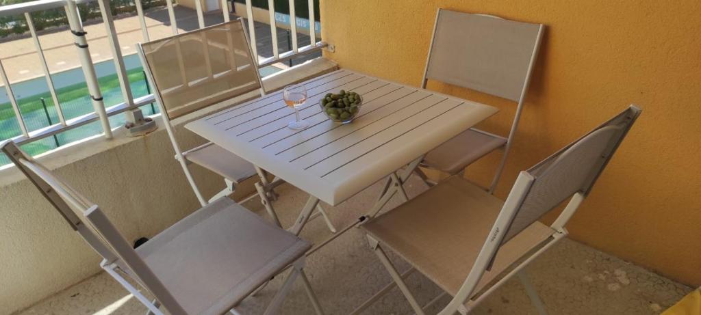 Petit appart sympa clim piscine balcon - 4