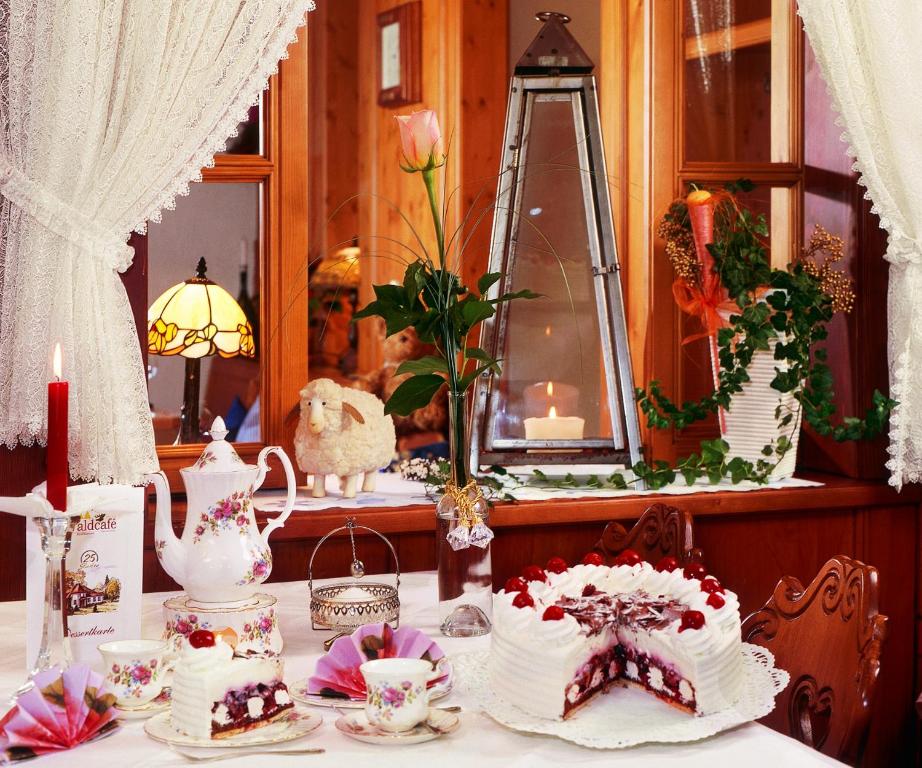 Waldcafe Hotel Restaurant photo