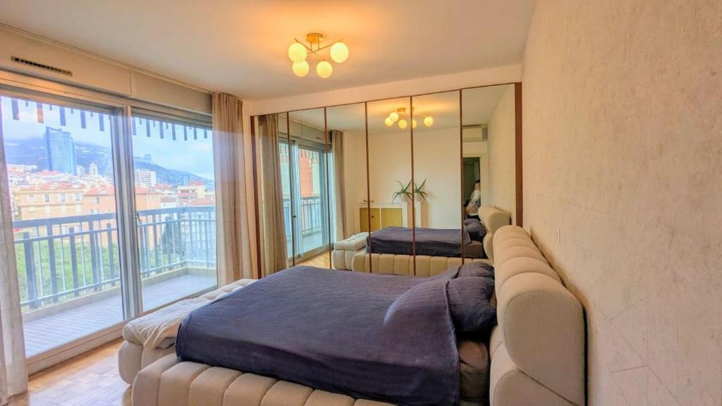 130m2 next to Casino of Monaco - 4
