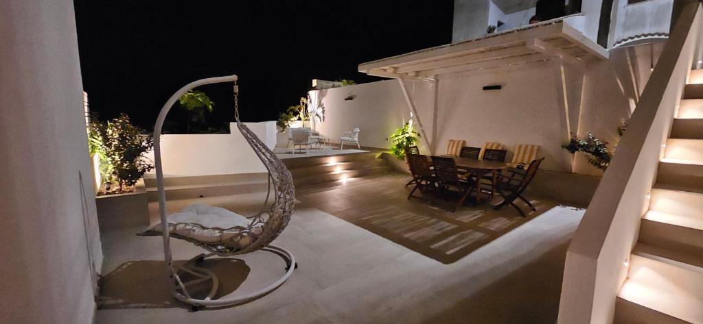 Canyon House Leuca, Leuca