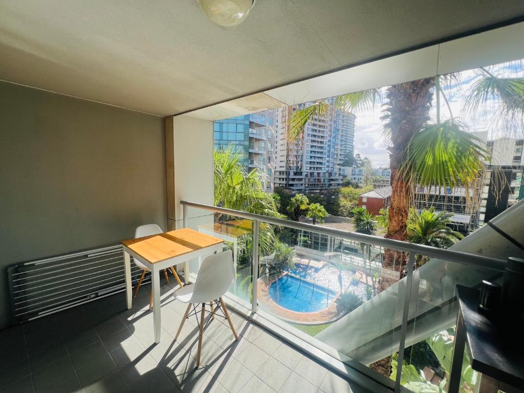 Modern Private Studio at the heart of Chatswood CBD-Walk to Shops, Dining and Everything at Your Doorstep, Sydney