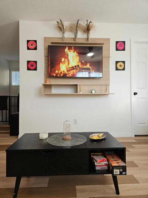 Newly Renovated Modern Studio 주방 또는 침실 이미지