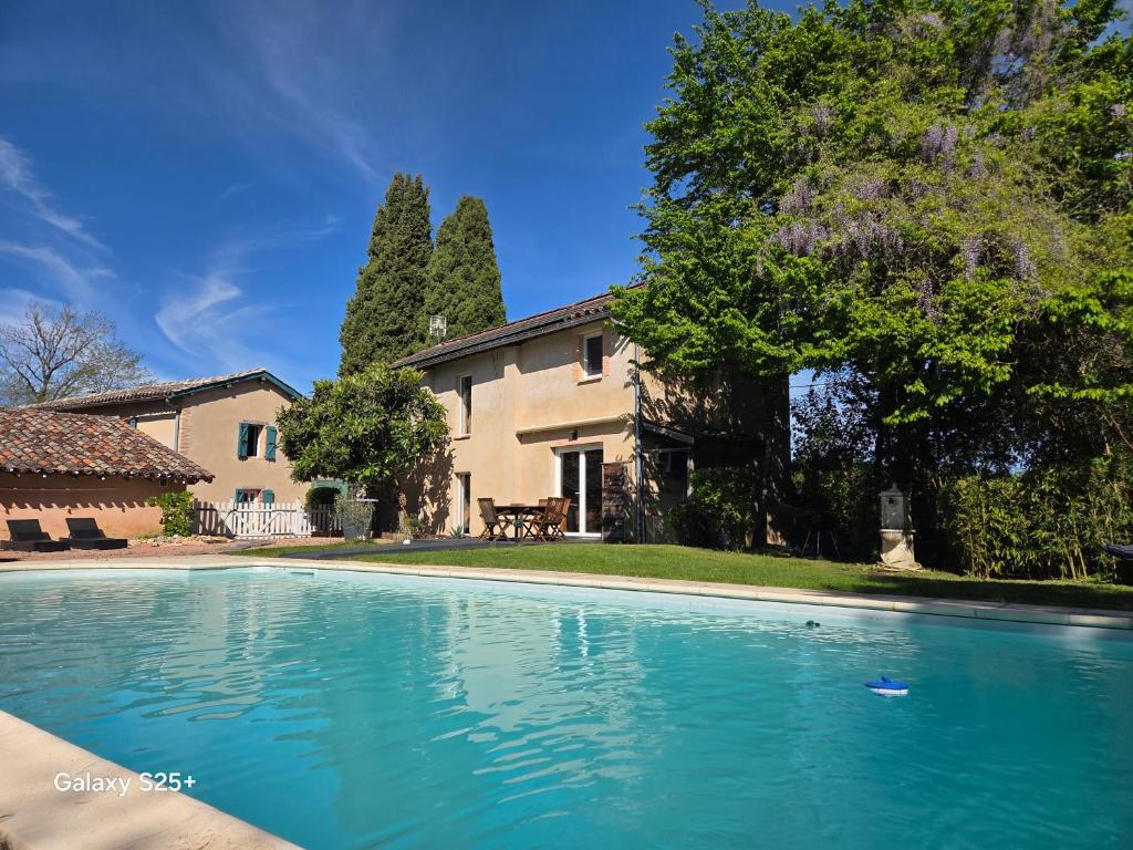 - Ancien Chai 6 pers - Vignobles - Nature - Piscine - Les hauts de la Rameyo -, Gaillac