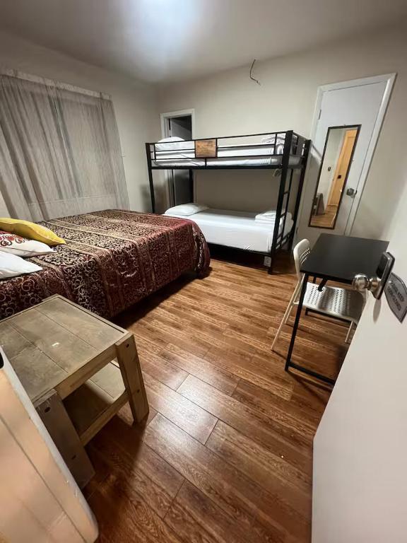 Private Suite inside SHARED home - Monthly - Vida Room, Miami