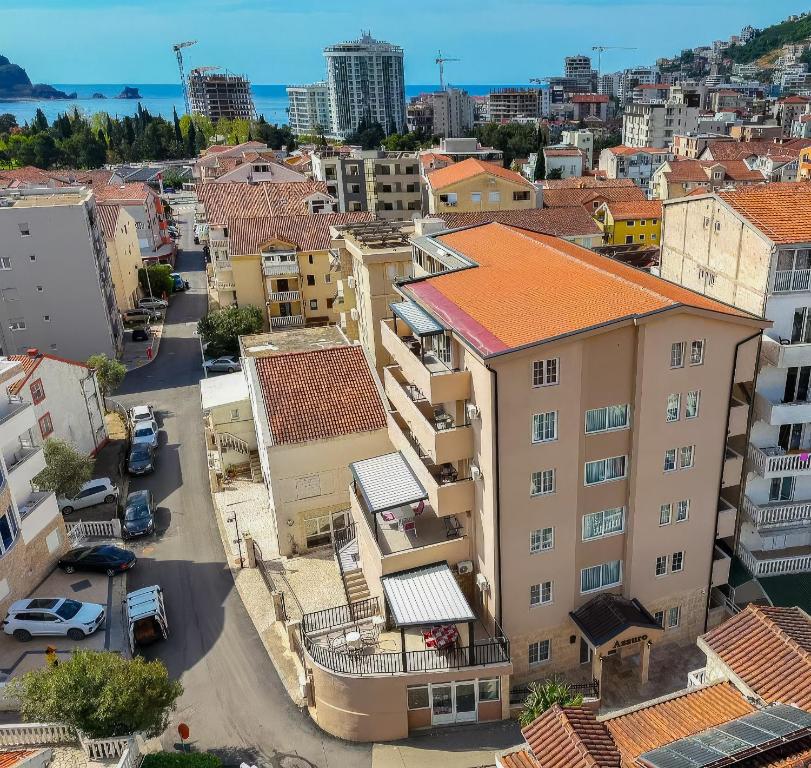 Azzuro apartments Budva - 3