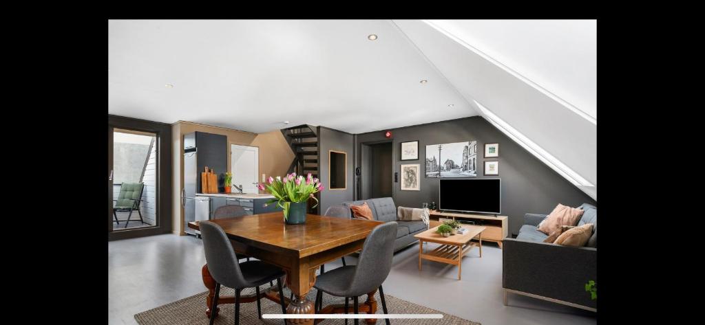 The Jugend Loft, Ålesund