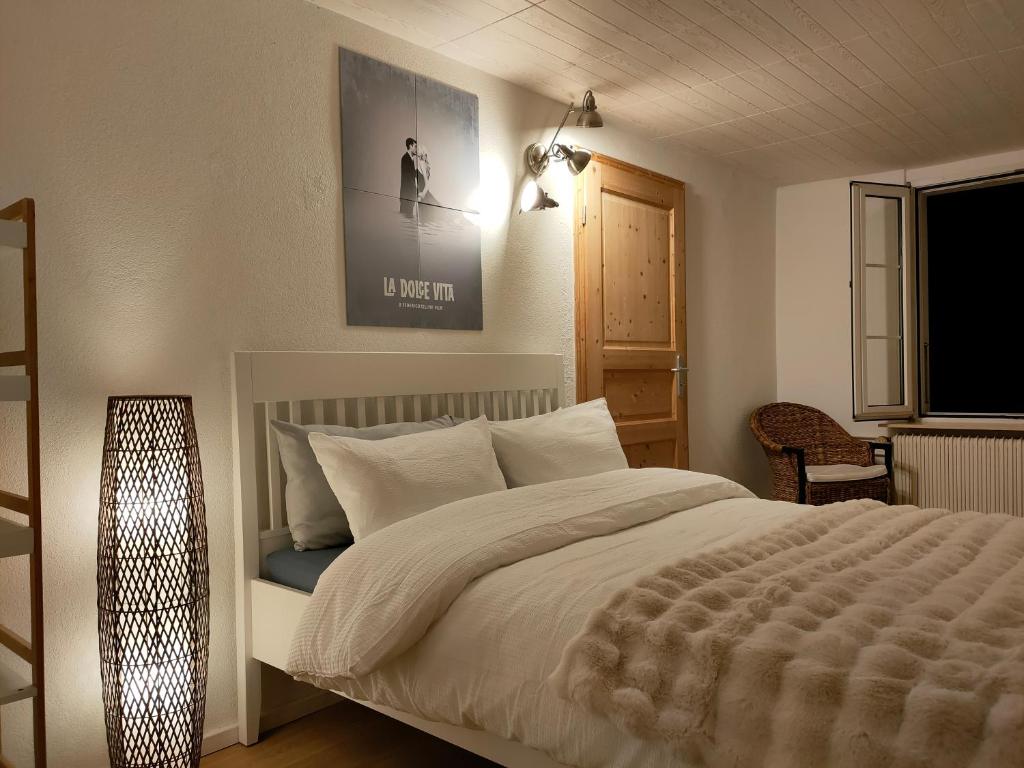 Studio avec bureau, Noréaz