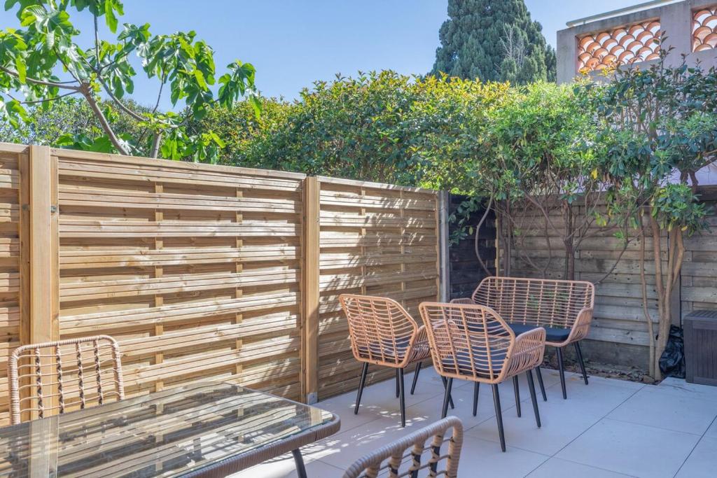 Studio avec Terrasse et piscine - 4