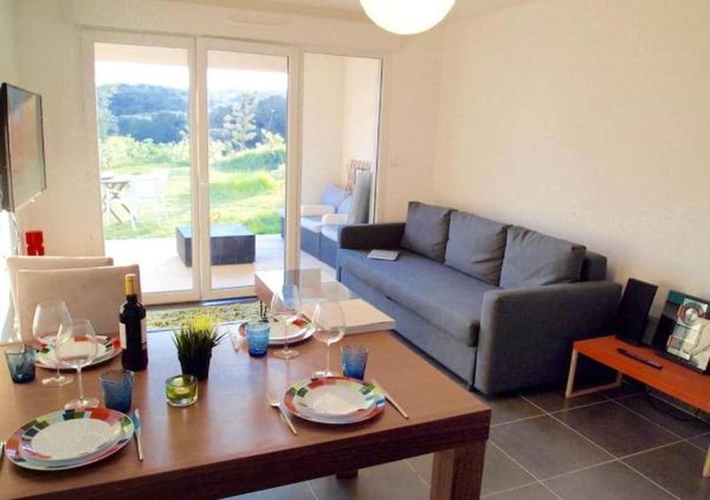 Domaine Blue Park 2 pièces, piscine, jardin privé, climatisation, parking et vue - 5