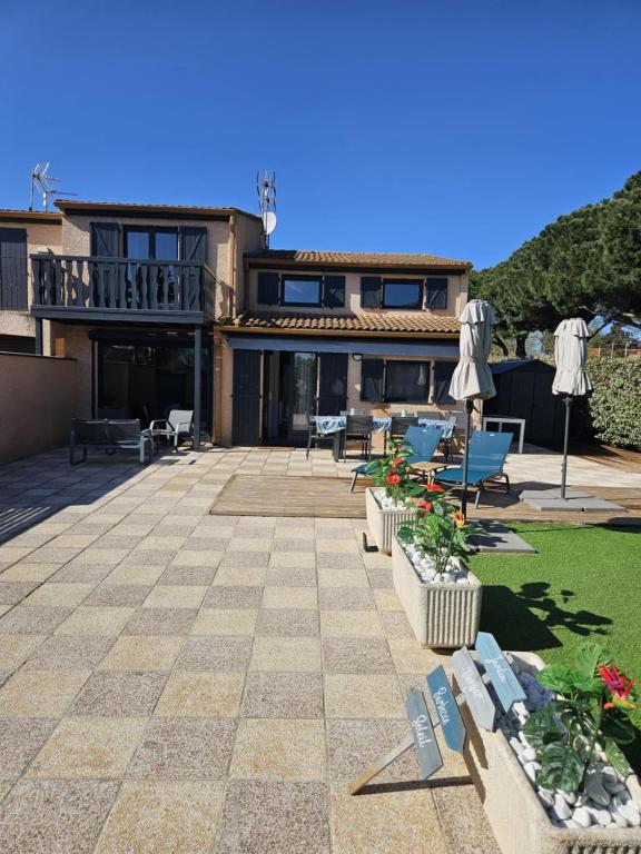Maison tout confort 4 ch 8p domaine privé avec piscines, et plage à 10 min à pied - 3