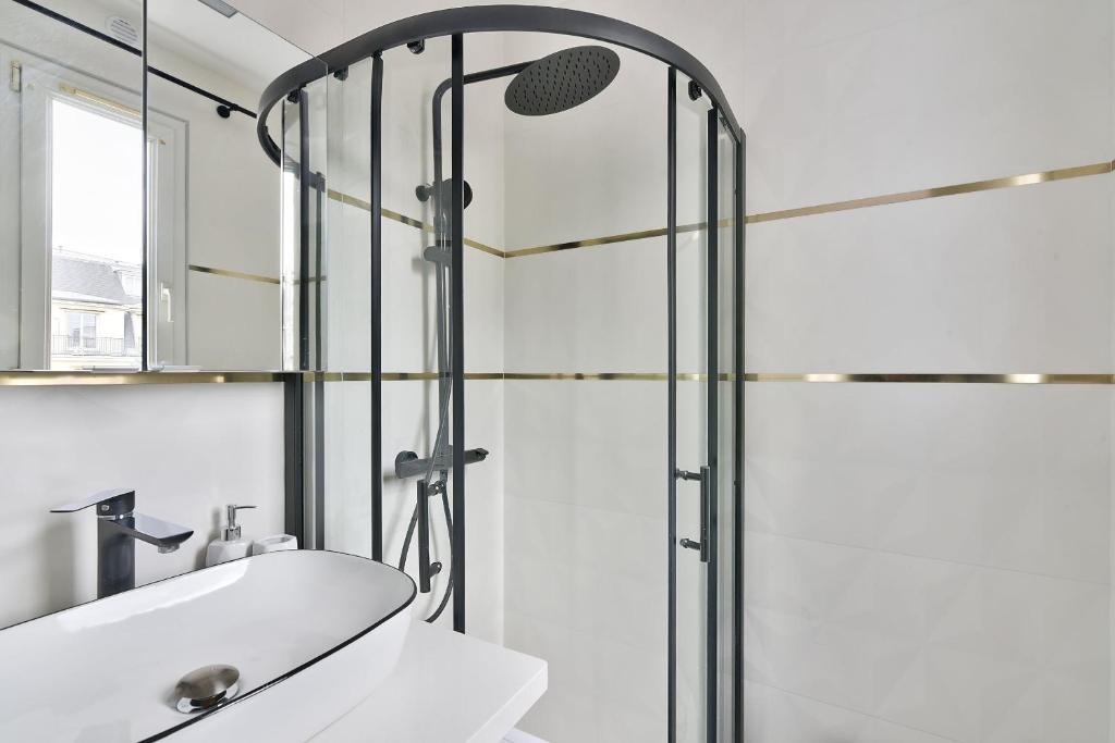 Chic Studio near Arc de Triomphe - 3