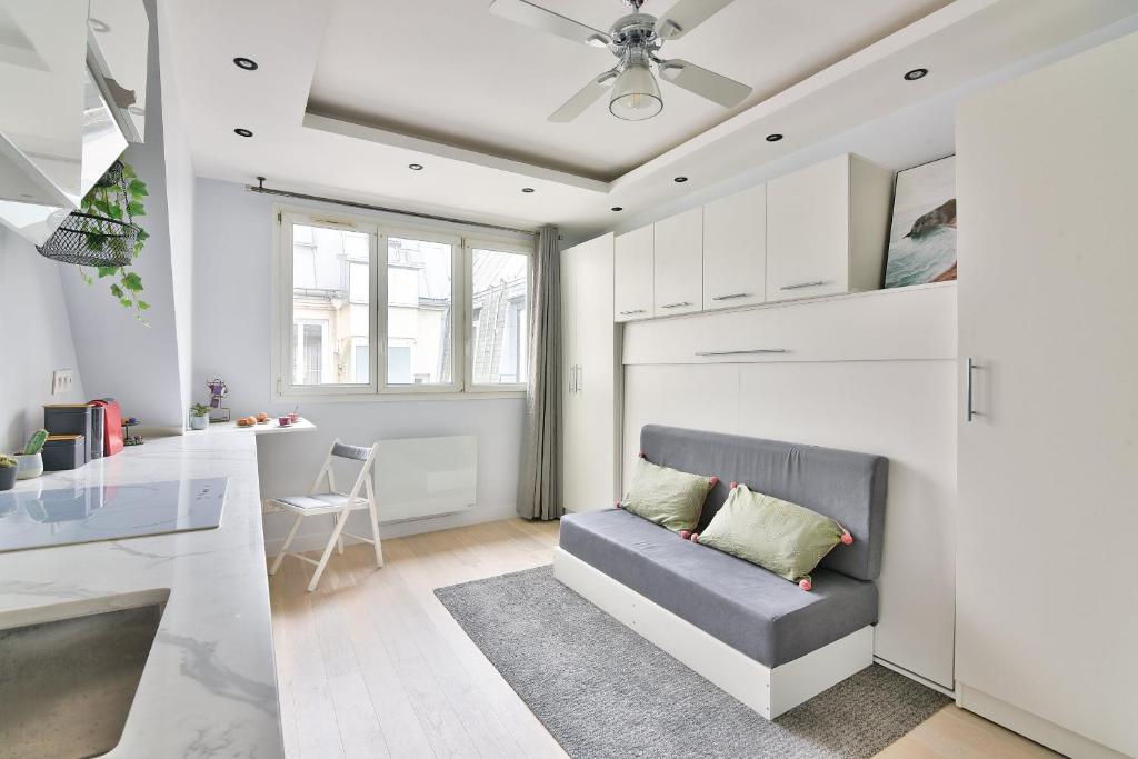 Chic Studio near Arc de Triomphe - 4