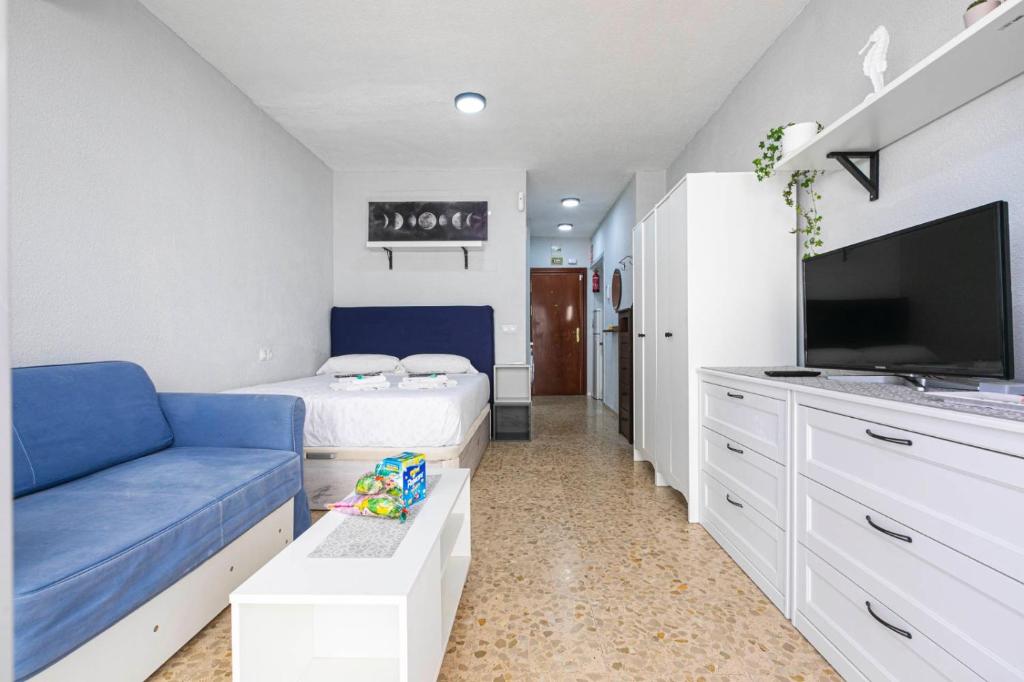 Apartamento ANSON, Torremolinos centro, Luminoso ,Moderno ,Playa a 10 min pie - 3