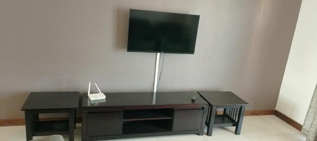 Coastal Cribs, Mombasa