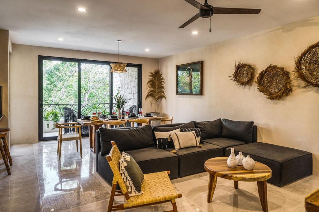 3 BR Penthouse with private Pool & Sunset Terrace - 2