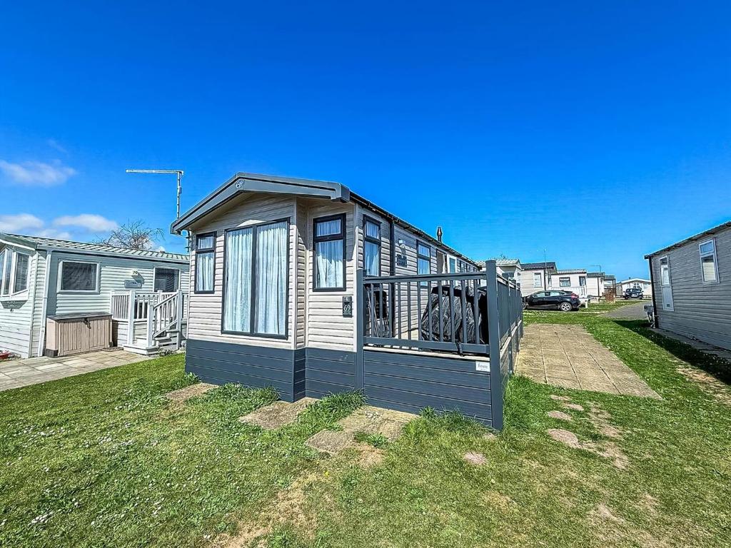 Stunning Caravan With Side Decking Just A Short Walk To Hembsy Beach Ref 00069Ba, Hemsby