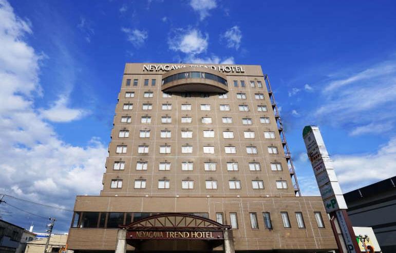 5. 寝屋川トレンドホ..