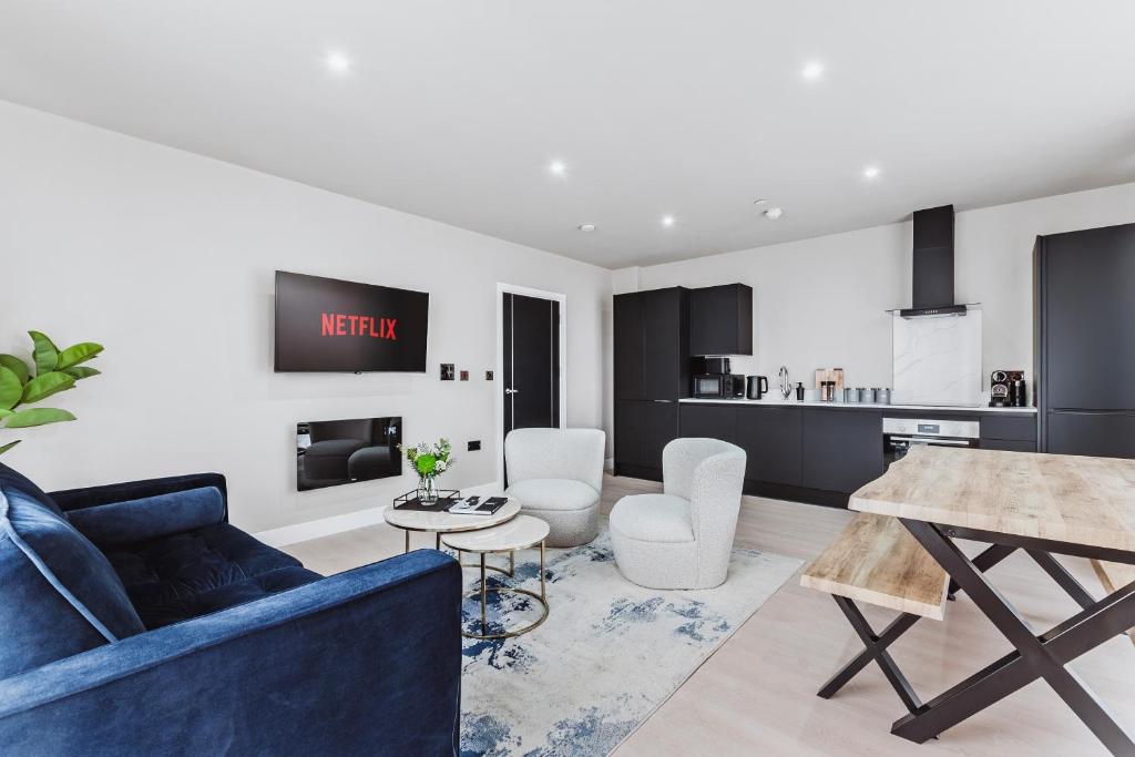 Stylish new-build, FREE parking, 10 minutes to NEC & BHX airport, Birmingham