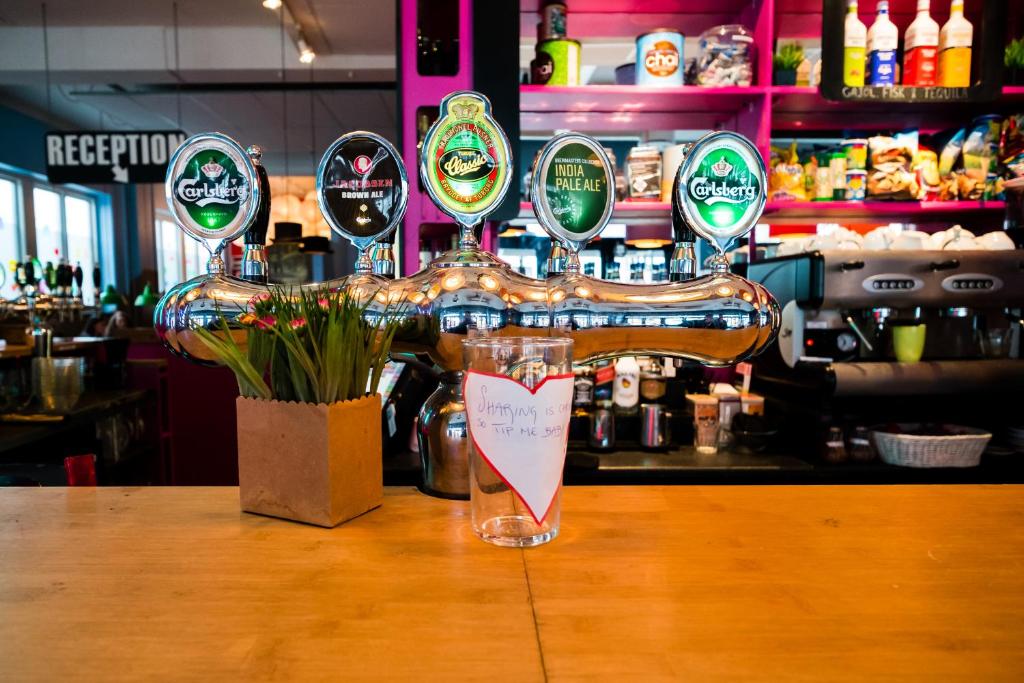 Pub/Lounge
