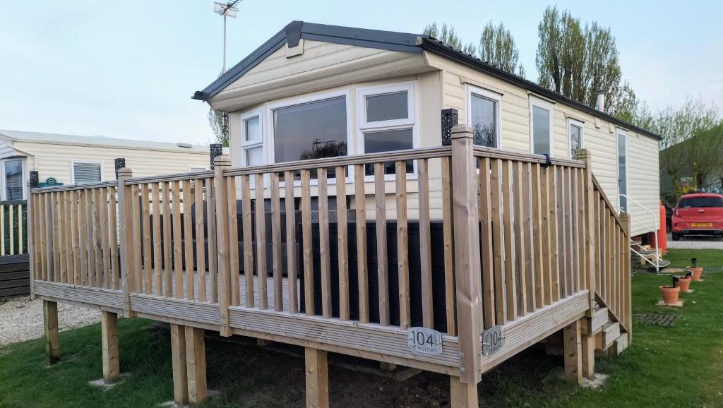 Willows 104 Caravan - 7 Lakes, Crowle