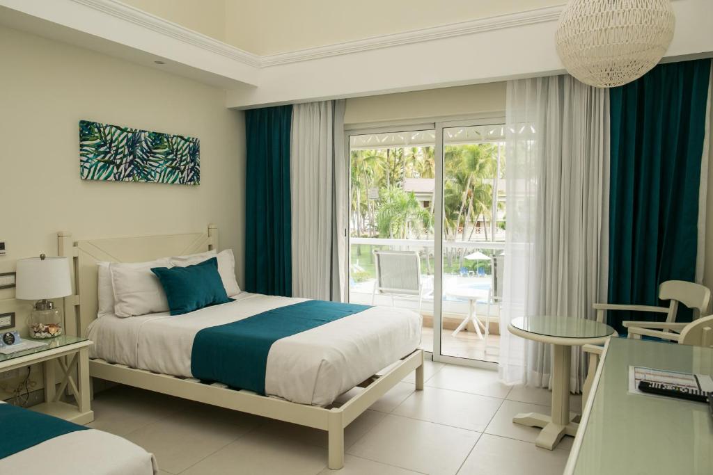Vista Sol Punta Cana Beach Resort & Spa - All Inclusive — Hotel rooms in Bavaro, La Altagracia