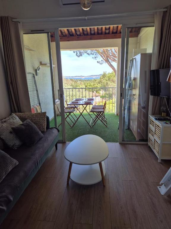 Superbe vue mer 2pièces, mezzanine, clim 5 personnes - 3