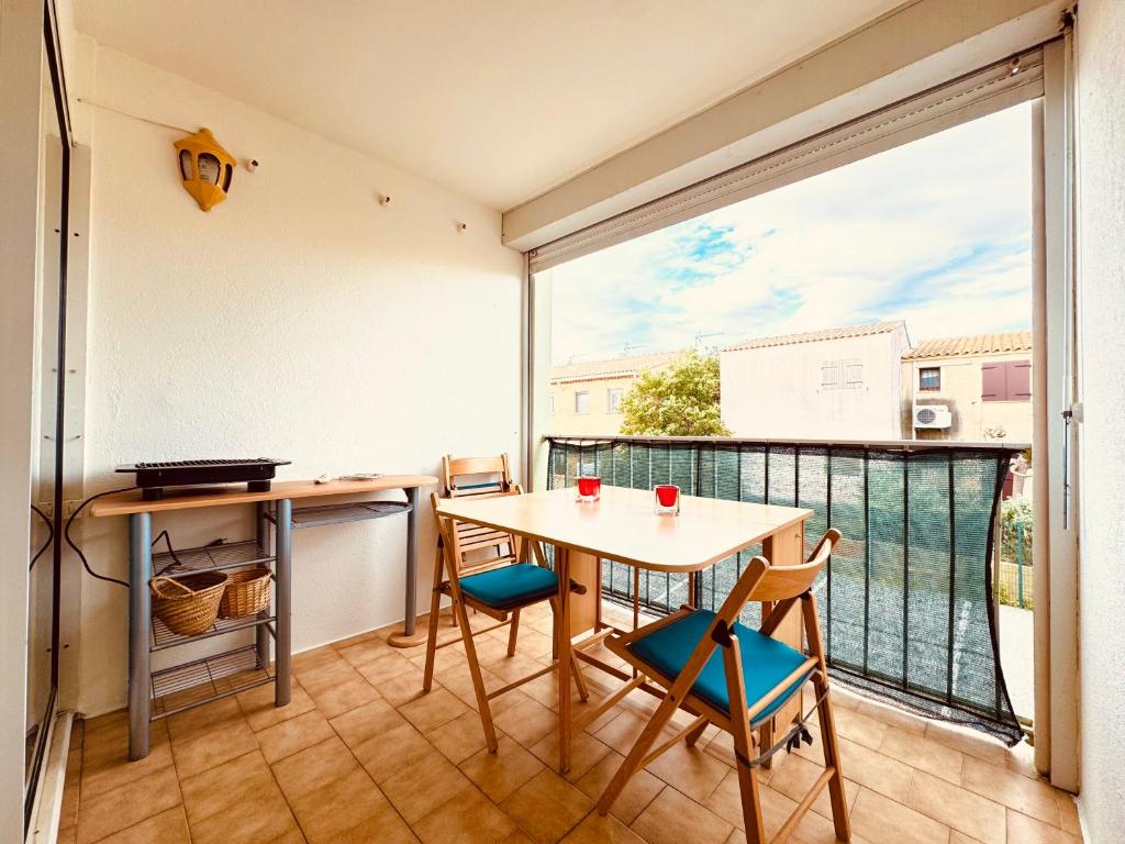 15 min à pieds de la mer- piscine privée- place de parking privée - 4