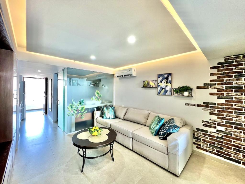 Mar y Cielo Beachfront & free breakfast by Moikka Rentals, Puerto Vallarta