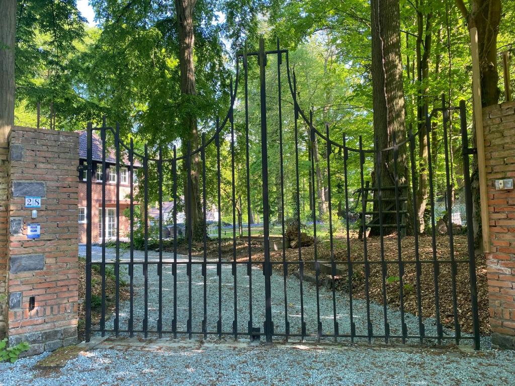 A Chardonnerets by La Maison de Mel, Enghien