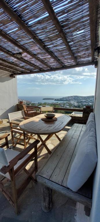 Cycladic house with a view, Batsi