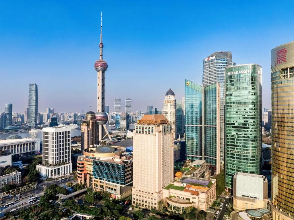 Pudong Shangri-La Shanghai - With a sweeping view of the Pearl Tower and the historic Bund skyline，位于上海的酒店