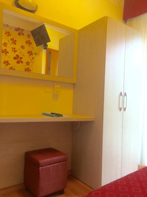 Hotel Monica — Pokoje in Rimini, Emilia-Romania
